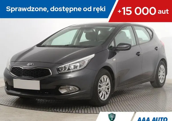 Kia Ceed cena 40000 przebieg: 133527, rok produkcji 2015 z Błaszki małe 232